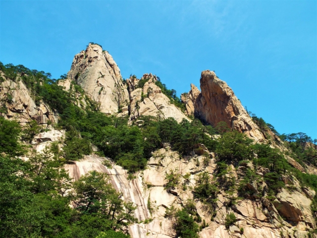 Sokcho - Seoraksan : Les rochers de Biseondae